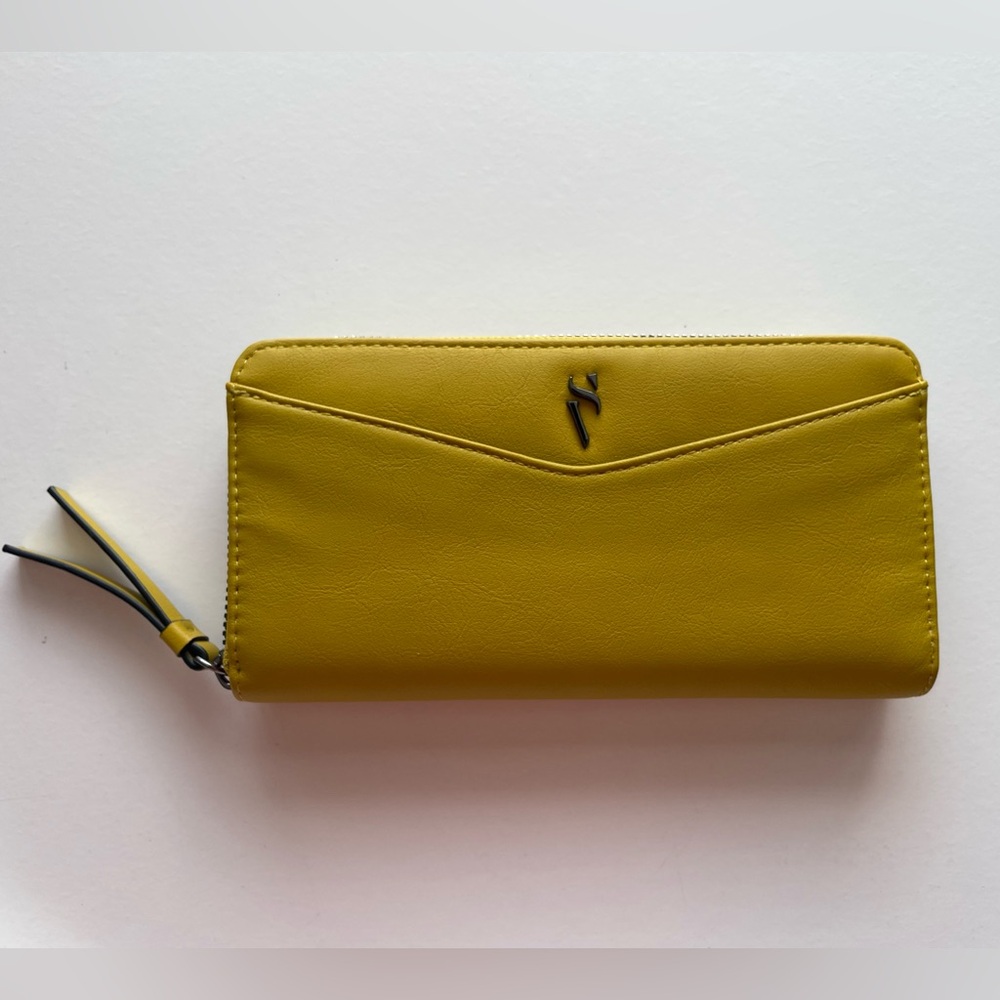 Simply Vera Vera Wang Signature RFID Blocking Wallet Lime Yellow